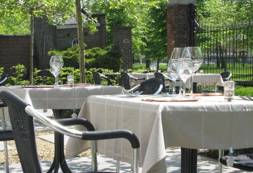 Отель Chateaubriand