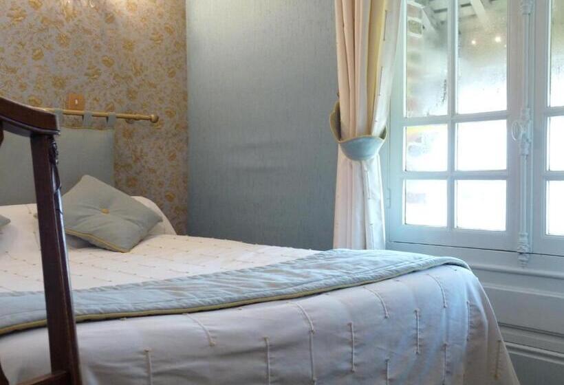 فندق Château De La Râpée Hôtel Restaurant