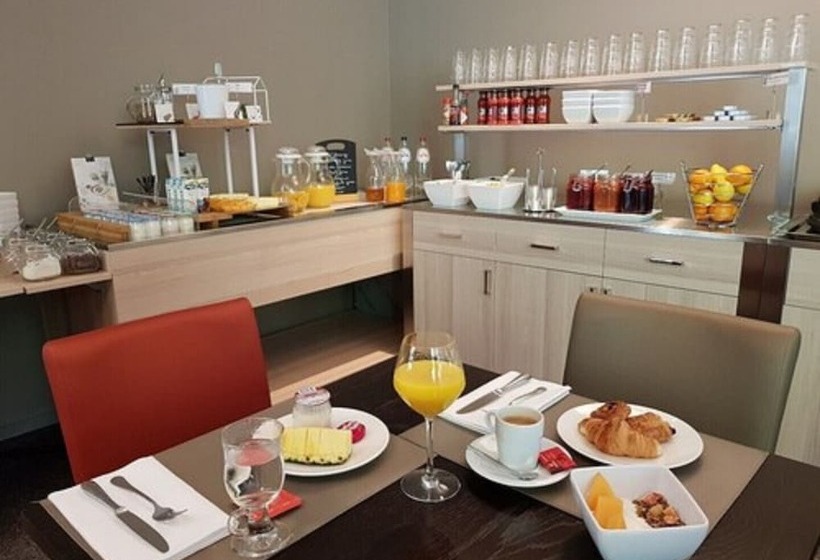 בית מלון כפרי De La Source