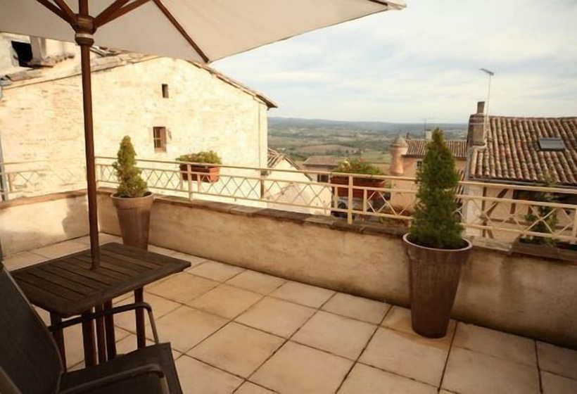 Отель Des Consuls