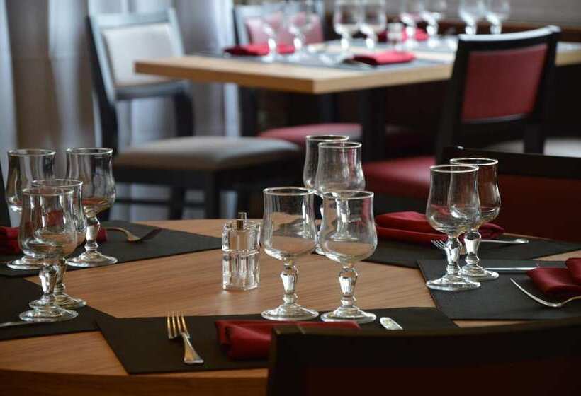 Отель Des Lauriers Roses