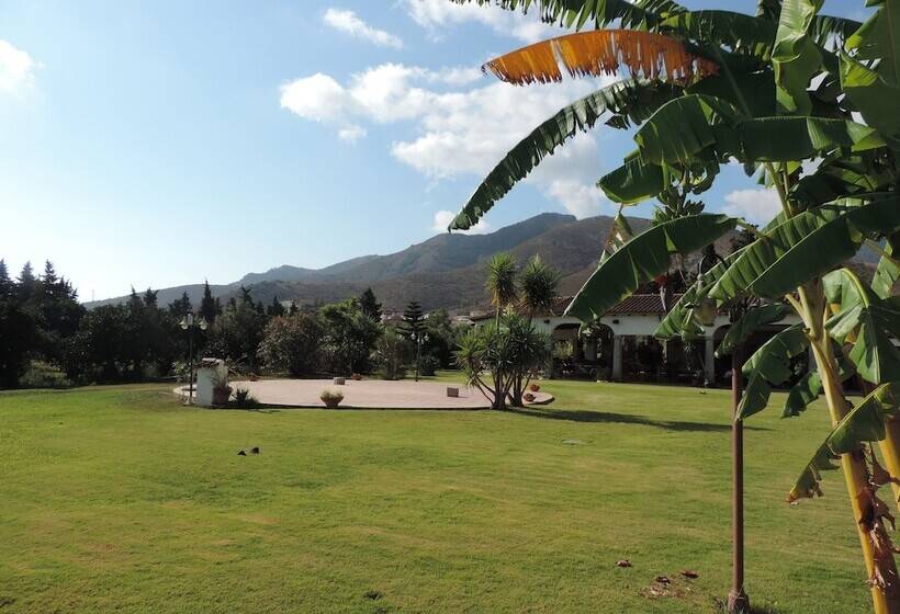 בית מלון כפרי Domu Incantada