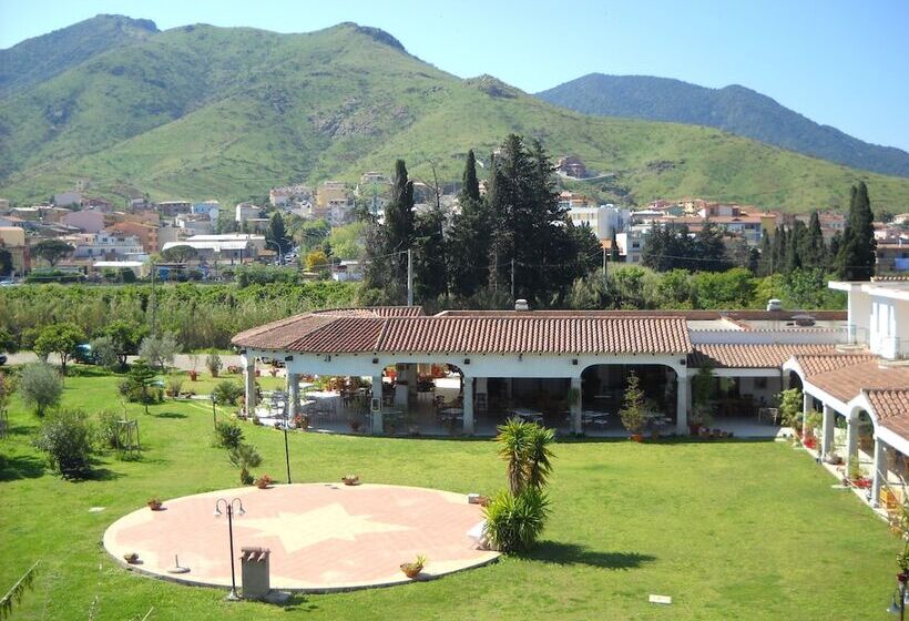 בית מלון כפרי Domu Incantada