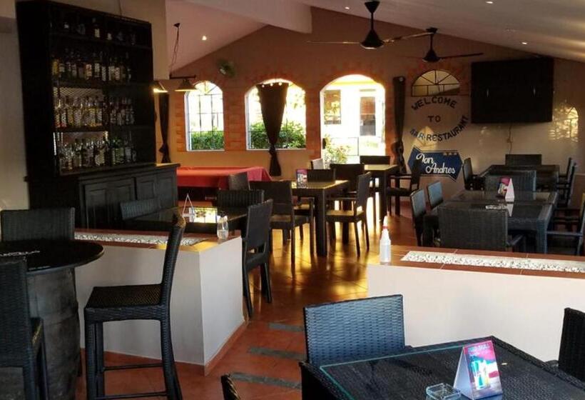Hotel Don Andres