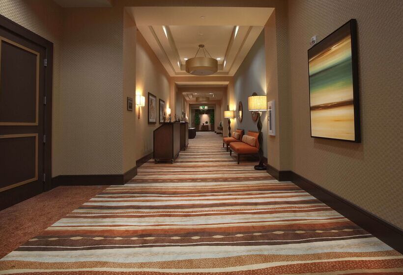 בית מלון כפרי Embassy Suites Palmdale