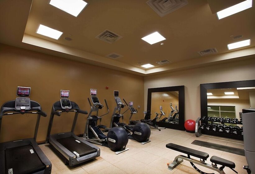 בית מלון כפרי Embassy Suites Palmdale