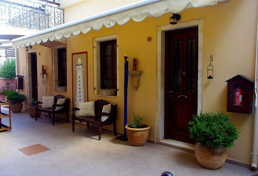 בית מלון כפרי Faros Suites