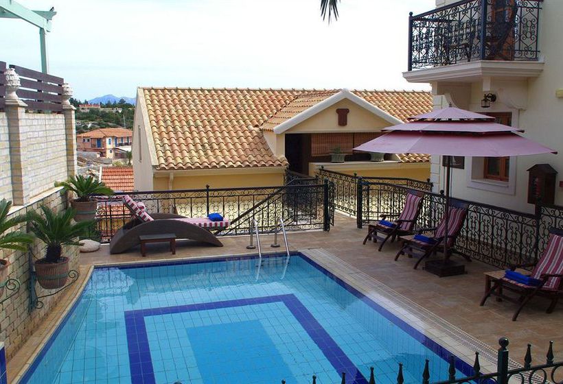 בית מלון כפרי Faros Suites