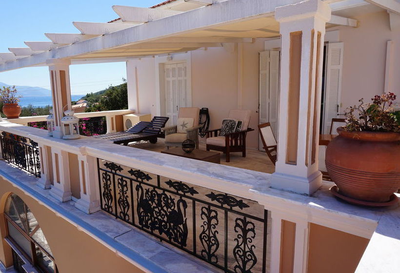 בית מלון כפרי Faros Suites