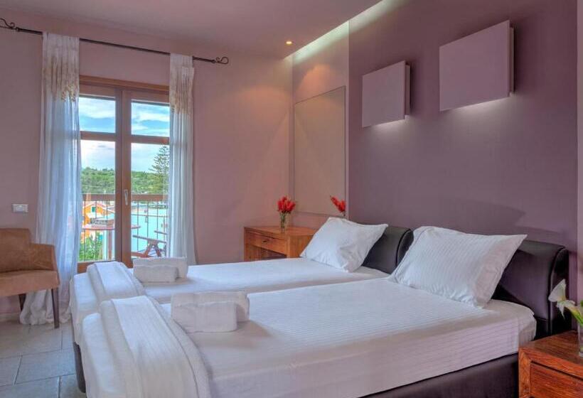 בית מלון כפרי Fiscardo Bay