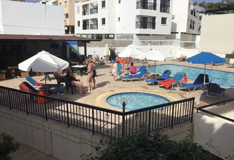 Florea Hotel Apartments