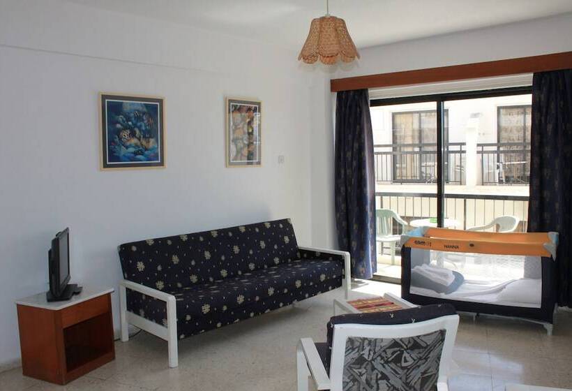 Florea Hotel Apartments