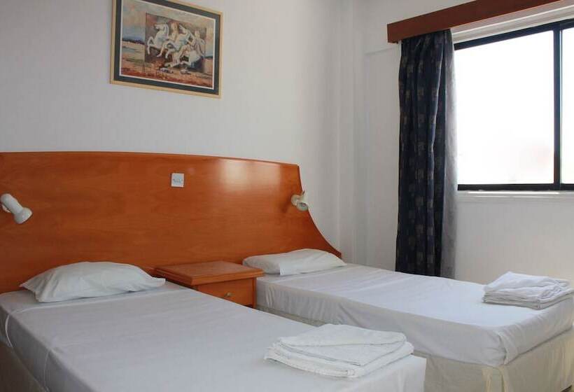 Florea Hotel Apartments