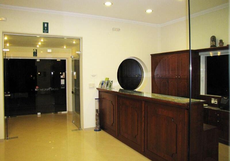 فندق Galini Beach