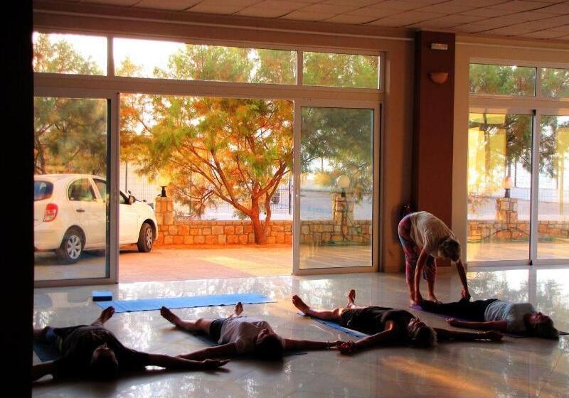 בית מלון כפרי Galini Beach