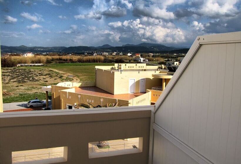 בית מלון כפרי Galini Beach