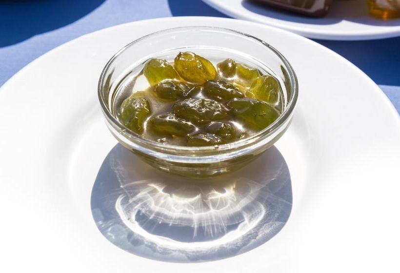 בית מלון כפרי Galini Beach