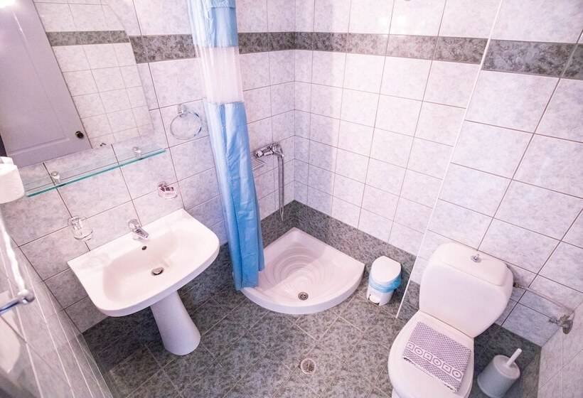 בית מלון כפרי Galini Beach