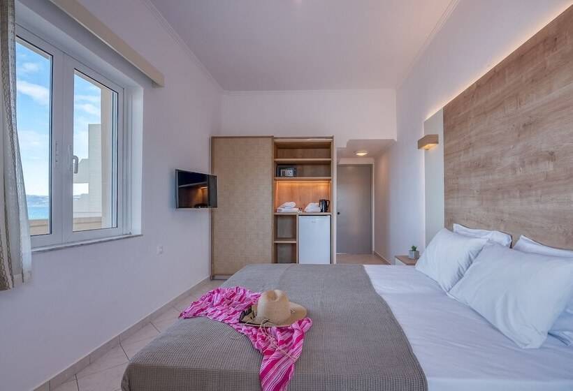 בית מלון כפרי Galini Beach