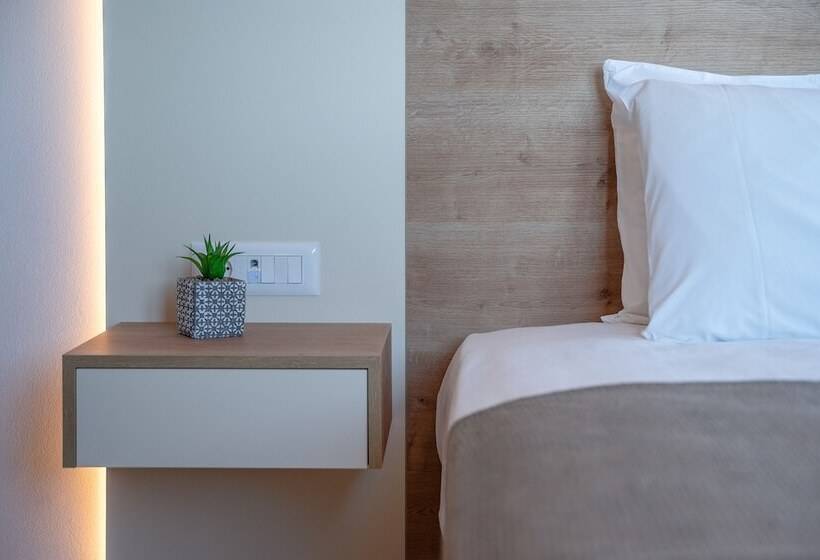 בית מלון כפרי Galini Beach