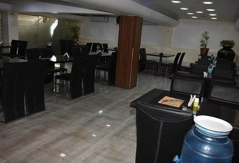 ホテル Collection O Ganpati