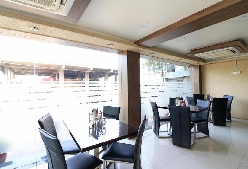 ホテル Collection O Ganpati