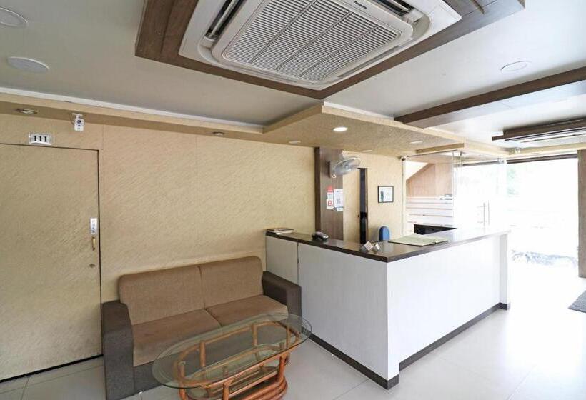 ホテル Collection O Ganpati