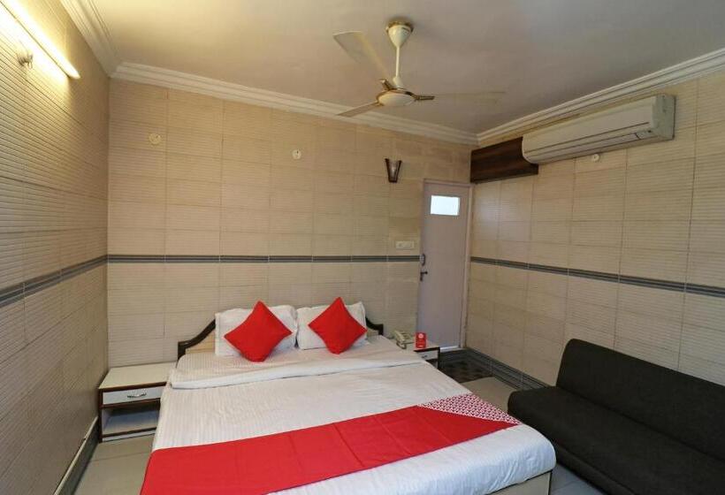 ホテル Collection O Ganpati