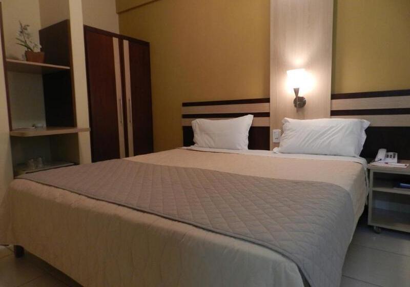 ホテル Harbor Inn Jaragua
