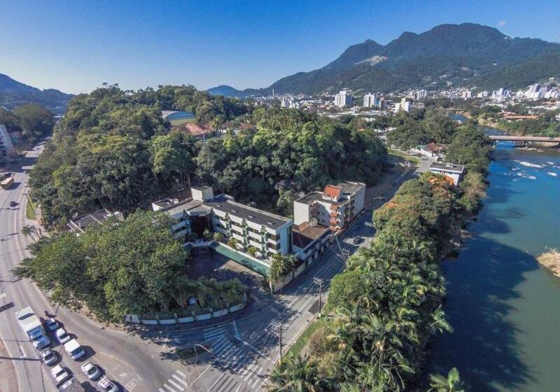 ホテル Harbor Inn Jaragua