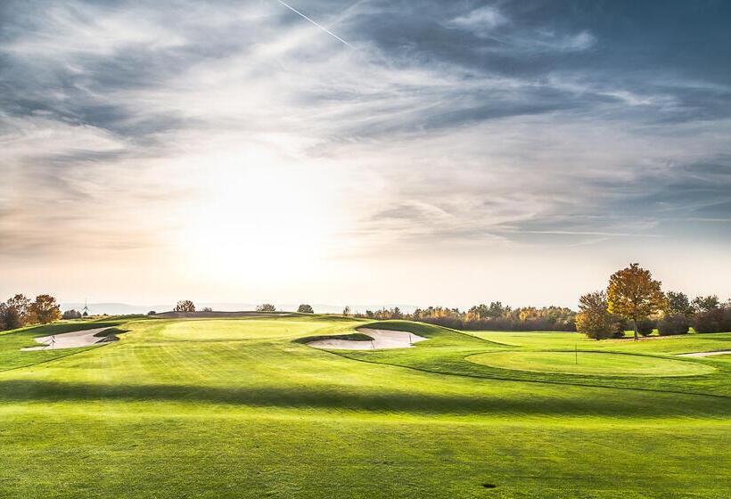 ホテル Hofgut Wißberg  Das Weinberg