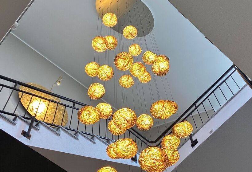 酒店 Hofgut Wißberg  Das Weinberg