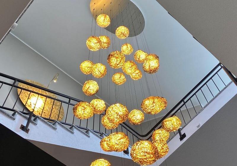 酒店 Hofgut Wißberg  Das Weinberg