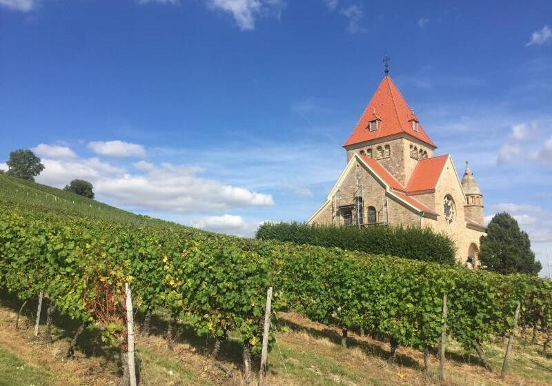 ホテル Hofgut Wißberg  Das Weinberg