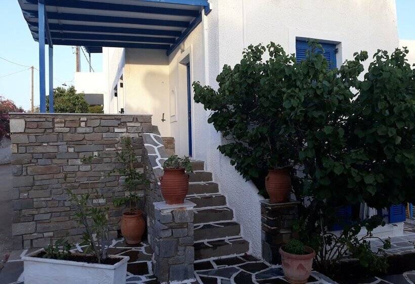 בית מלון כפרי Holidays In Paros