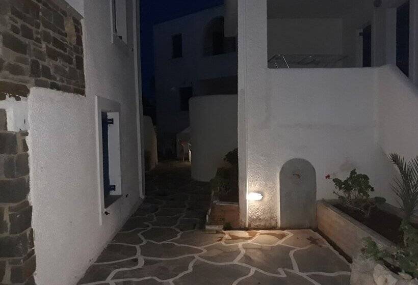 בית מלון כפרי Holidays In Paros