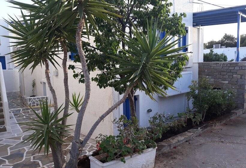 בית מלון כפרי Holidays In Paros