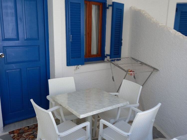 בית מלון כפרי Holidays In Paros