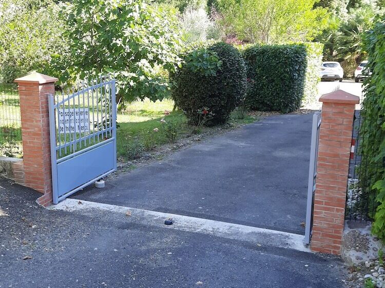 호텔 Hostellerie De La Roseraie