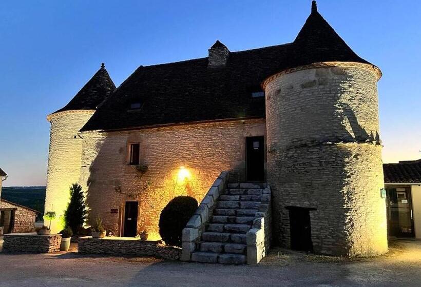 Отель Hôtel Les Vieilles Tours Rocamadour