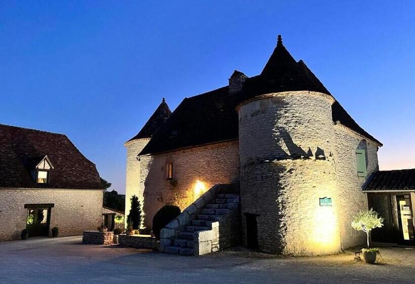 Отель Hôtel Les Vieilles Tours Rocamadour