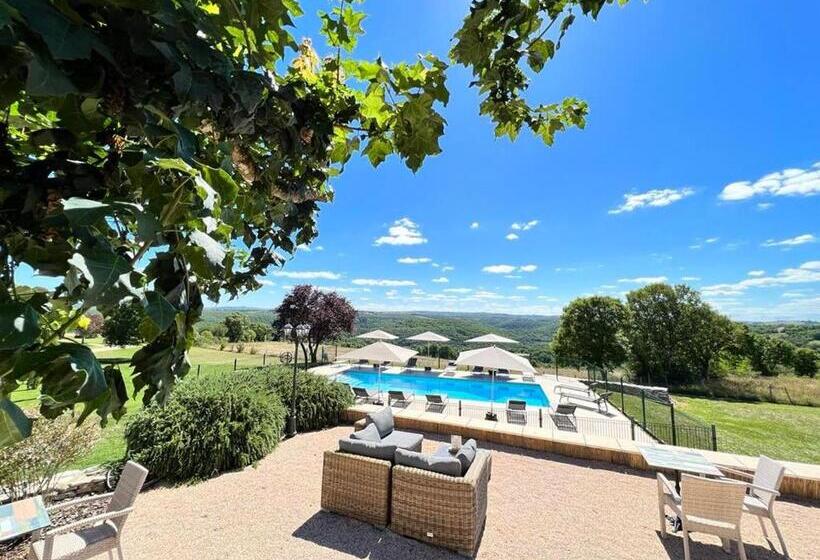 Отель Hôtel Les Vieilles Tours Rocamadour