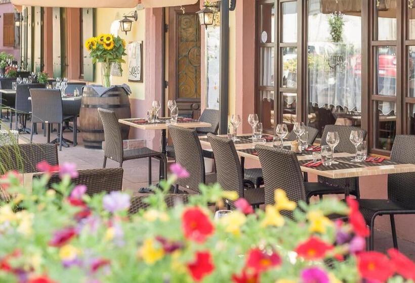 ホテル Logis Hôtel Restaurant Du Mouton