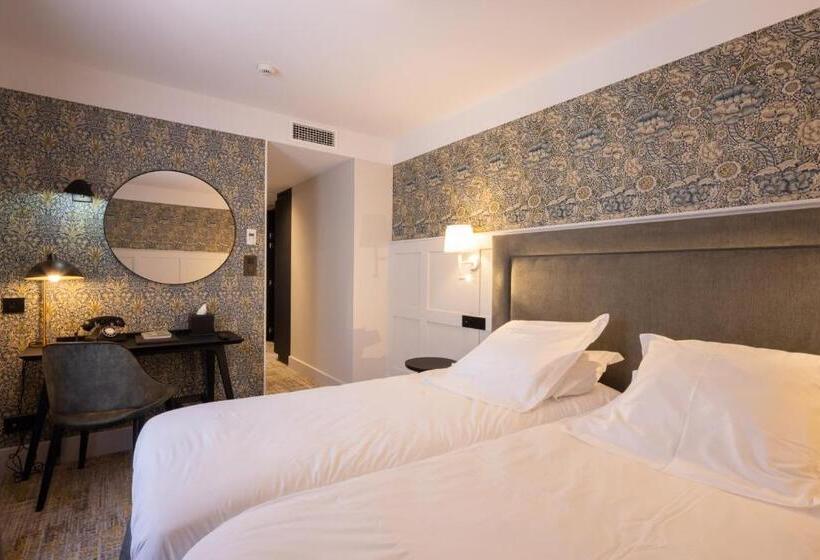 ホテル Logis Hôtel Restaurant Du Mouton