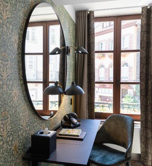 호텔 Logis Hôtel Restaurant Du Mouton