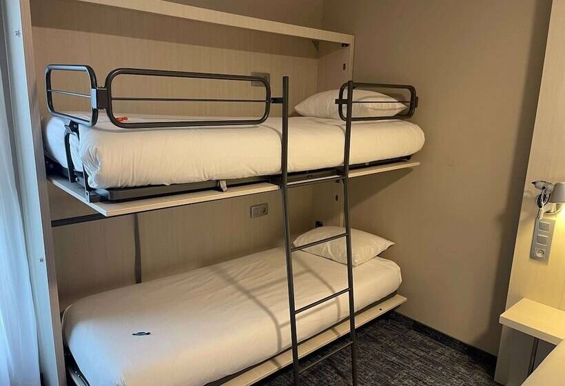 בית מלון כפרי Ibis Styles Nivelles