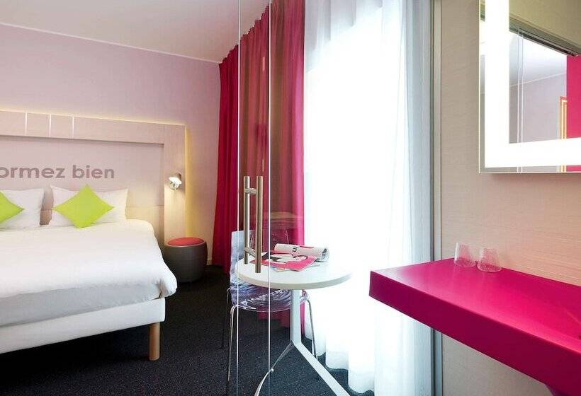 בית מלון כפרי Ibis Styles Nivelles