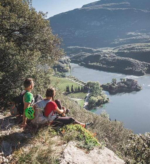 בית מלון כפרי Ideal