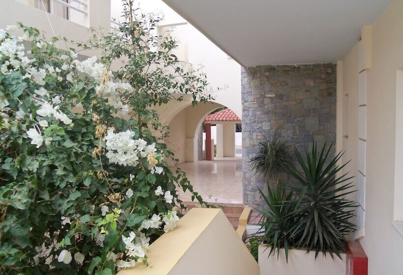 בית מלון כפרי Ionio Star