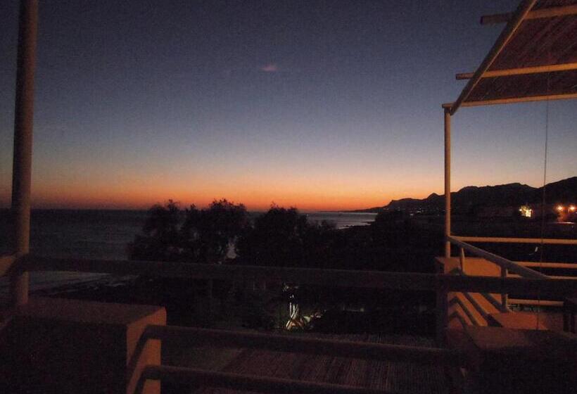 בית מלון כפרי Ionio Star